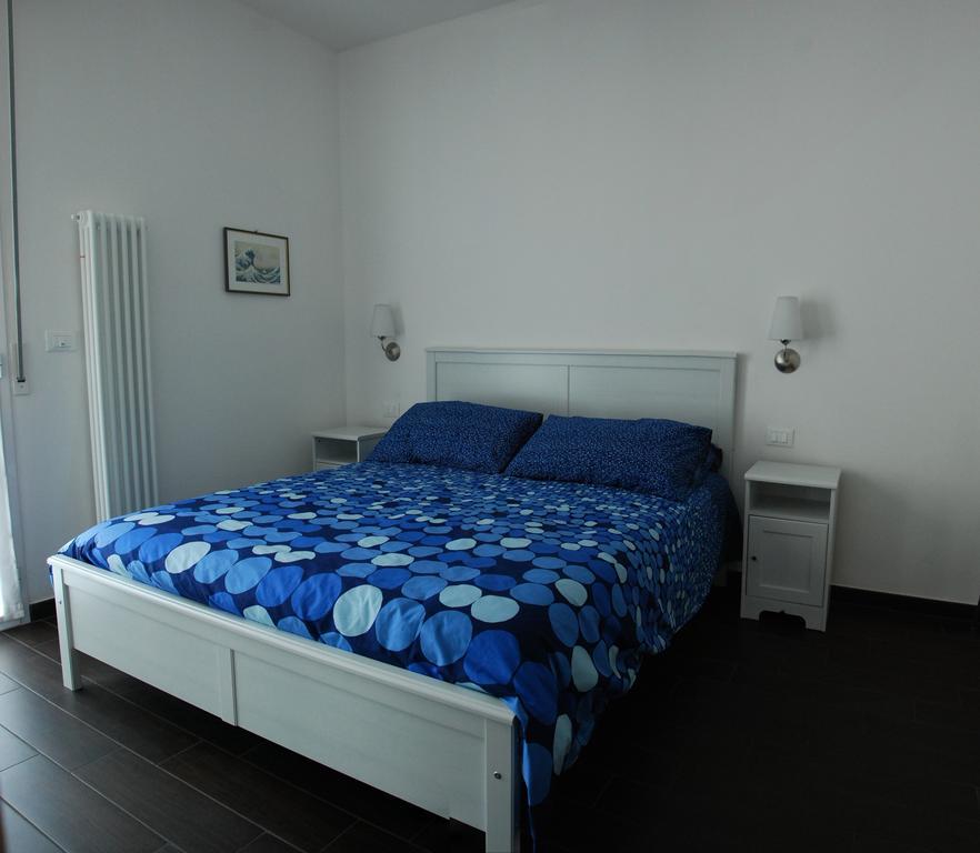 Casa Vacanze Aurora Centro Ρίμινι Δωμάτιο φωτογραφία