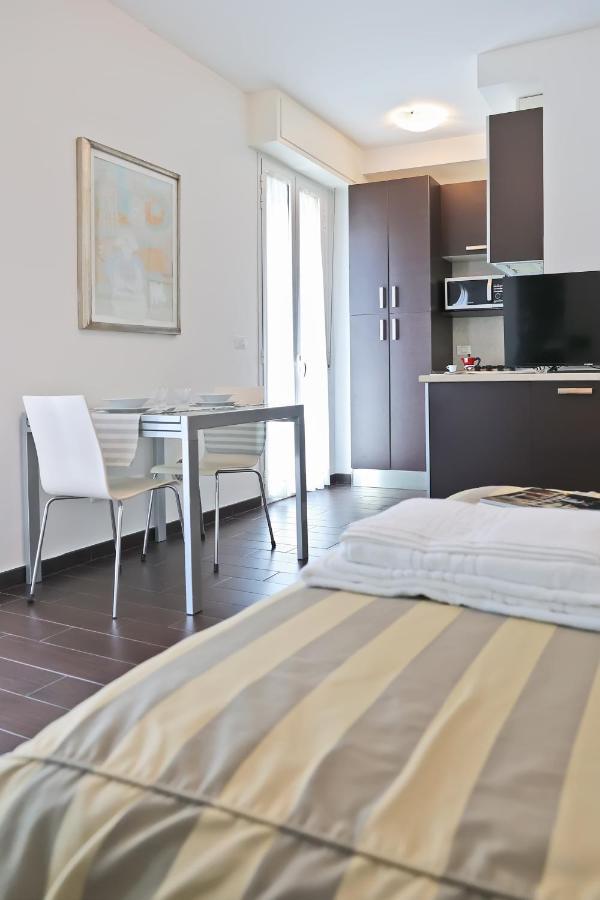Casa Vacanze Aurora Centro Ρίμινι Εξωτερικό φωτογραφία